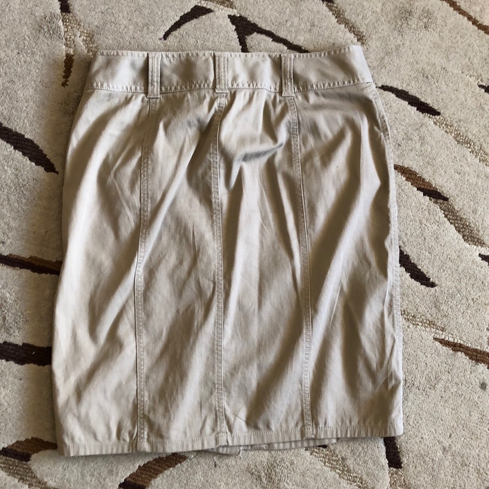 skirt - Picture 2 of 2
